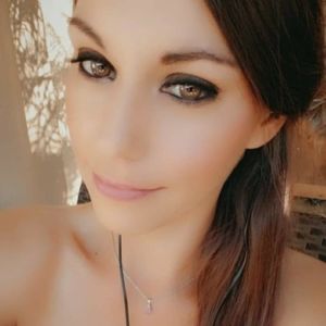 Meet your Posher, Roxanne